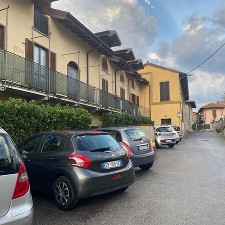 Casa Mimi Apartment Arsago Seprio Luaran gambar